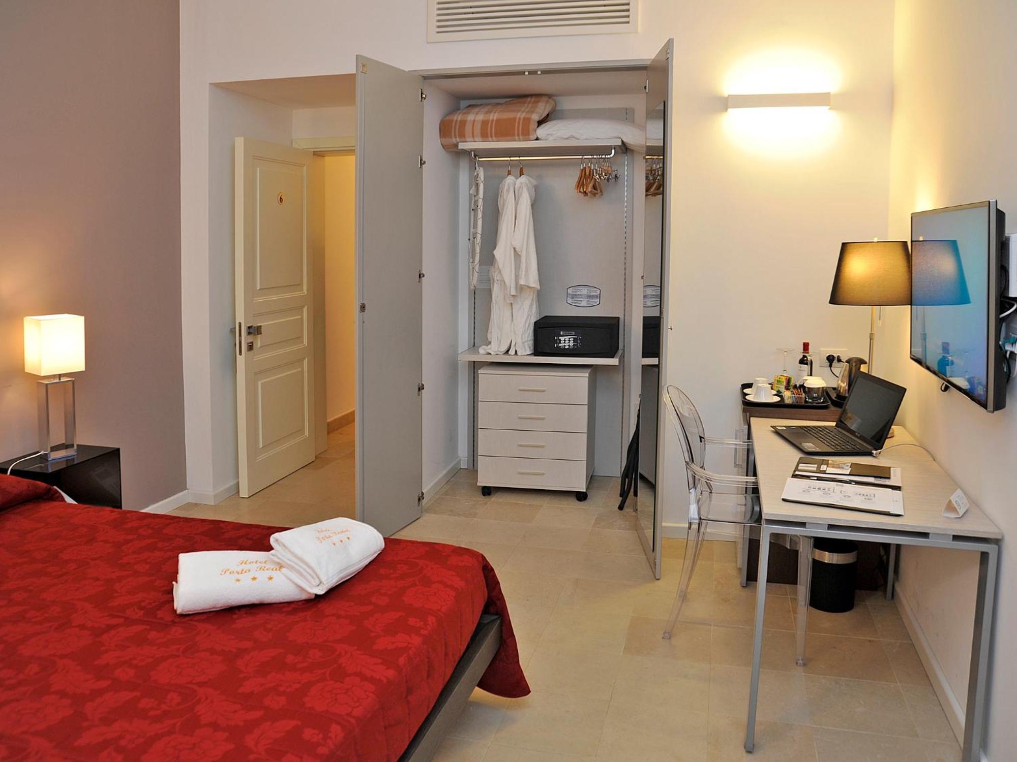 Hotel Porta Reale Noto Oda fotoğraf